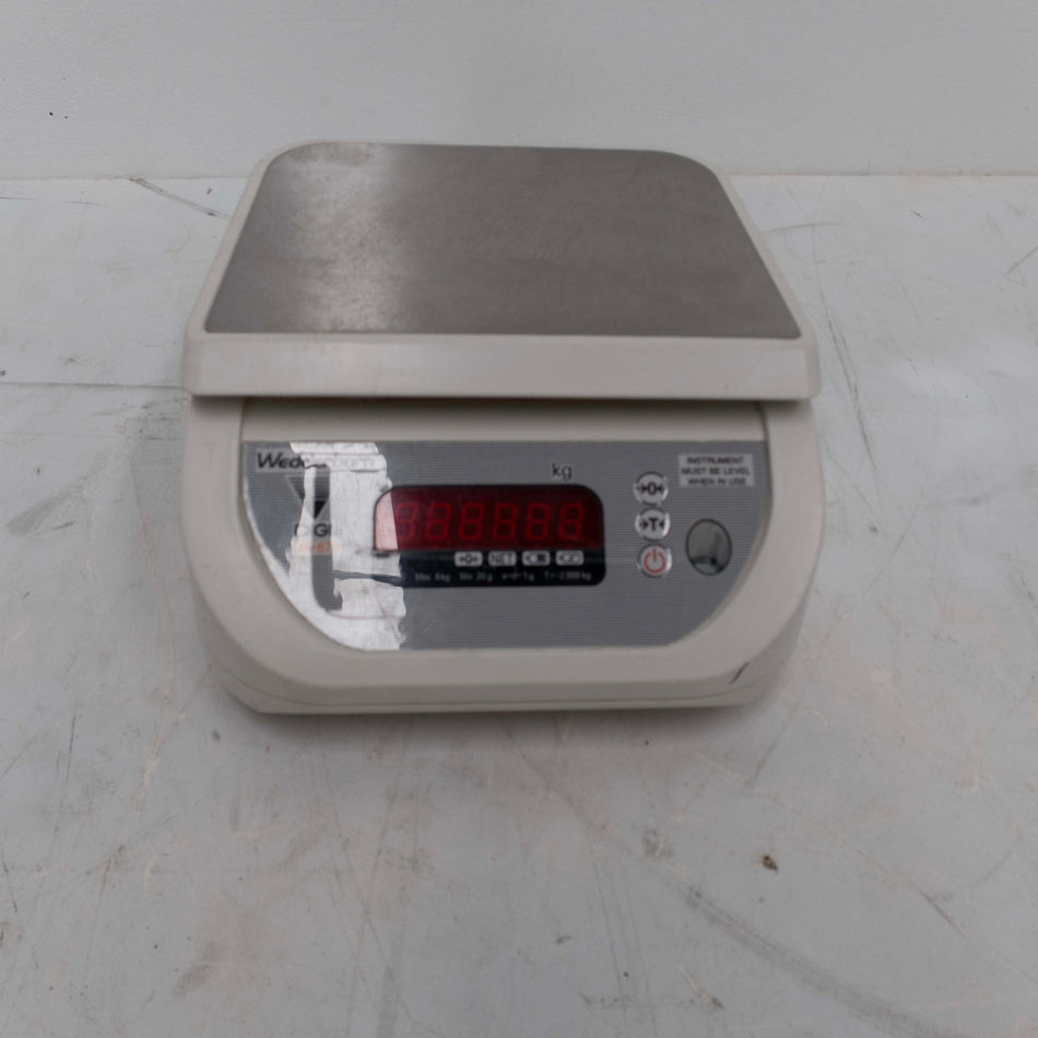 Wedderburn TSDS673 Digital Scale Bench
