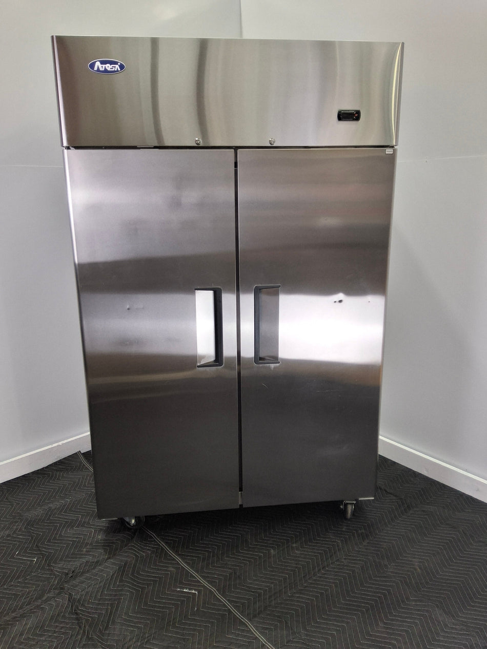 Atosa YBF9218GR Upright Fridge