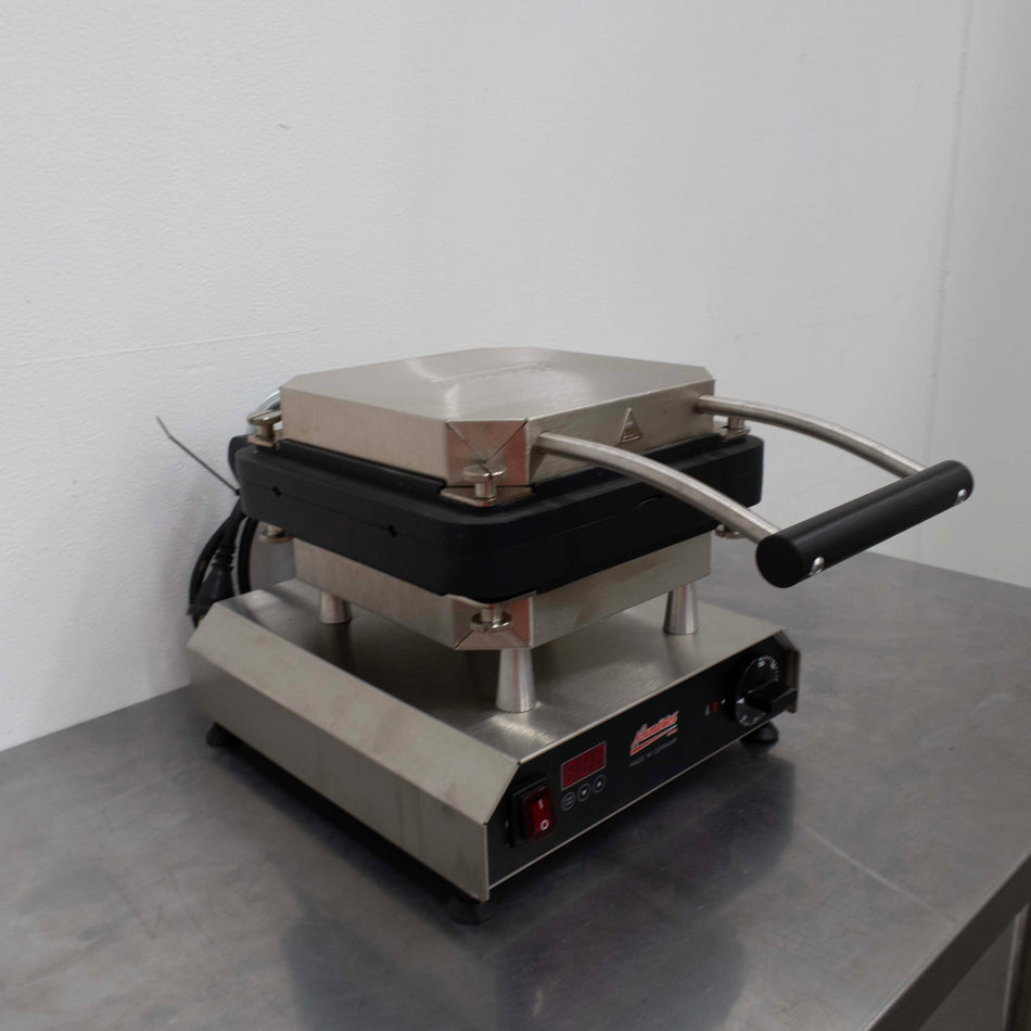 Neumarker NEE-12-40801DT Waffle Iron